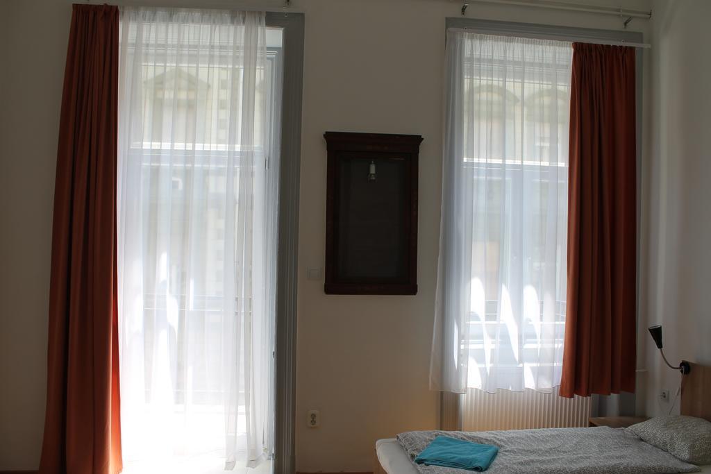 Capital Guesthouse Budapest Eksteriør bilde